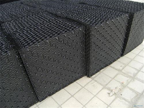 閉式冷卻塔填料有必要定期清洗和更換嗎？